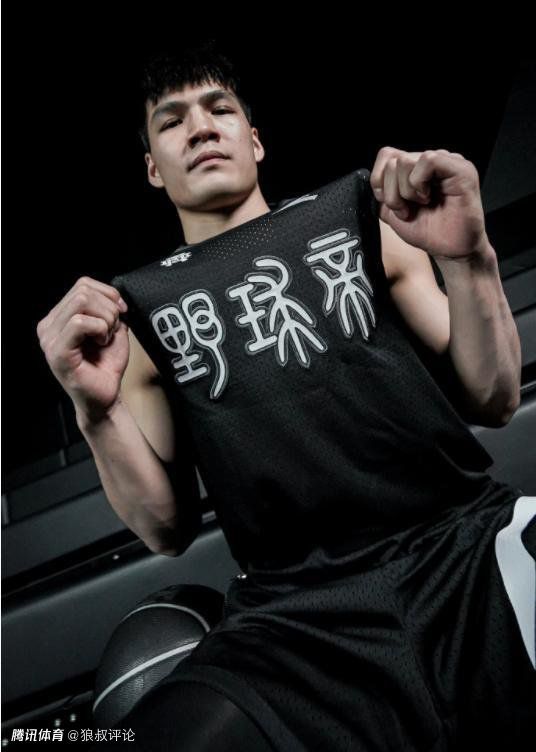 镜中佳人
