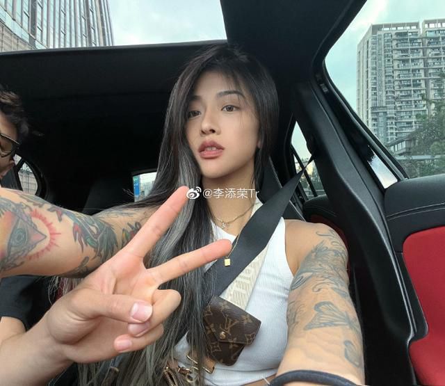 牛奶色隔壁有夫之妇